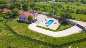 Villa Iris - Image 2