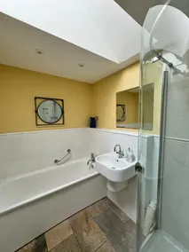 Seal Cottage Family-friendly Langham Sleeps 6 - Image 4