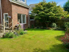 3 Bedroom house close to HISC and the beach - Image 4