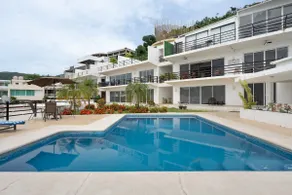 Apartment with a Panoramic View in Brisas! - Image 5