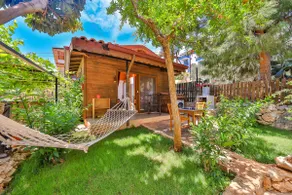 Woodhouse Zeynep - Image 2
