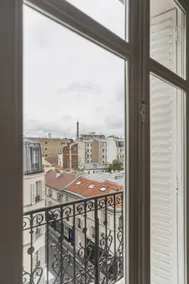 Wake up with the Eiffel tower - Image 5