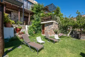 Seli Village House near the Sea - Image 5