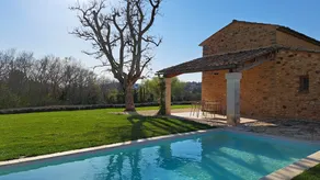 Bastidon avec piscine chauffée et jardin privatif dans le Luberon - Image 2