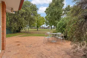 Parklane Town House Mudgee - Image 4