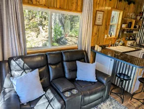 Zion & Bryce Tiny house between the PINES - Image 4