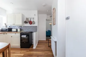 Sleep & Stay Oxford - Cosy flat with parking - Image 2