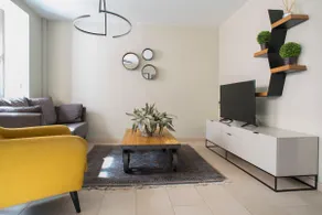 Cardona II Tourist Apartments - Image 2