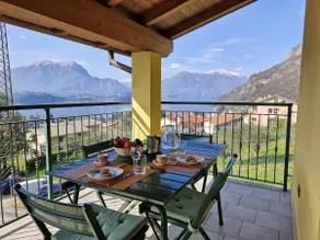 Balcony Lake View Apartment - Image 2