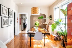 Best in Chicago, private, amazing garden space - Image 2