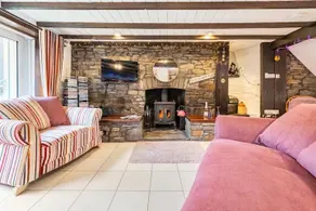 \"266\" 4 STAR!  HOT-TUB, LOG-FIRE, BQ, PLAYGROUND, BIKE LOCKUP, Nr Zip World - Image 4