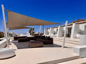 10' to Chora • Private Pool • Read Listing & Rules - Image 2
