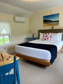 The Lighthouse Cottage at Bay Meadow - Image 3