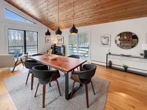 Secluded Chic Mountain Chalet near Tanglewood - Image 5