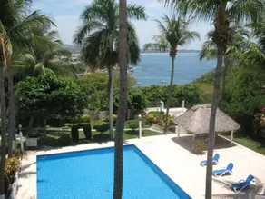 2bdrm, 2bthrm, a/c,pool, balcony,barbecue,#11 - Image 4