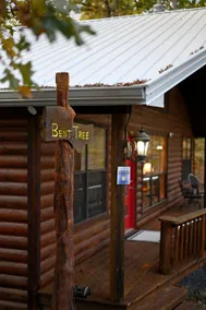 Group Bent Tree Cabin - Image 4