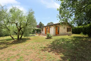 Cozy cottage with private pool and garden for al fresco dining - Image 5