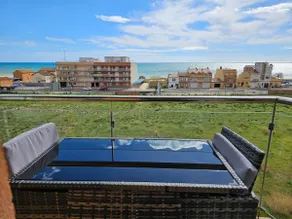 Apartment Beach Front Canet - Image 4