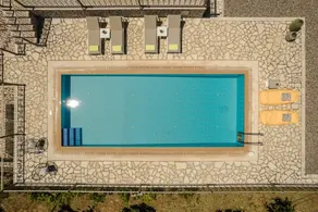 Utopia Luxury Villa - Image 5