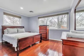 Privacy, Comfort, Quiet & Convenience - Image 3