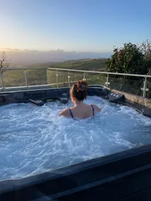 Dog friendly, Roof top hot tub, Panoramic views. - Image 2