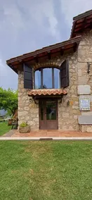 Rural accommodation with Sauna, Hot Tub & views - Image 3