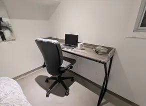 Stylish 2BR in Little Italy nr Trinity Bellwoods - Image 4