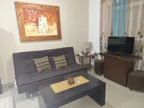 Entire House, 3 Bedroom in a gated neighborhood - Image 2