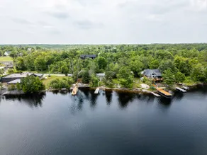 Muskoka Cottage Retreat on Stewart Lake - Image 4