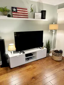 Smuk renoveret, 2BR, 2BA Condo, GRATIS POOL, Netflix, kabel ,, Wifi - Image 3