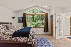Cozy Mt Hood Home - swimming pool, 3 BR, hot tub - Image 5