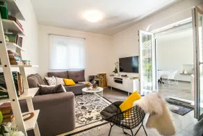 'Garden Residence' - the whole house just for you! - Image 2