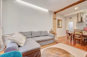 Heart of Pamplona Apartment IV by clabao - Image 2