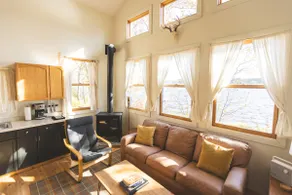 Multi-Cabin Lakeside Retreat for Groups - Image 4