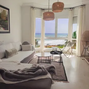 Beautiful Seafront Apartment in Hammamet - Image 3