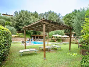Brucina - Private holiday apartment with shared pool - Image 3