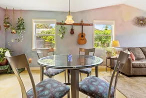 Bright & Cozy Haven in East Austin - Image 2