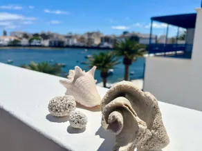 * SPECTACULAIRE MAISON DANS UN ENVIRONNEMENT PRIVILÉGIÉ AVEC VUE SUR LA MER, WIFI et télévision par satellite - Image 2