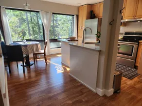 West Coast Forested Guest Suite - Image 4