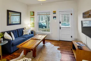 Charming Midtown Abbey Bungalow - 1BR/1 Ba - Image 4