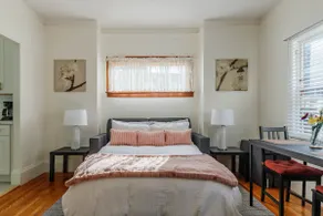 Entire 1 Bedroom Apartment Berkeley with Parking - Image 3