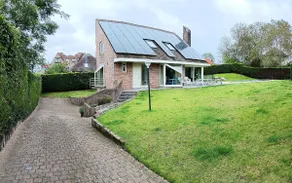 Villa with private swimming pool close to the sea - Image 2