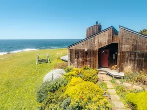 Sea Tower Ocean Front 2bd house - 2mi to Downtown - Image 4