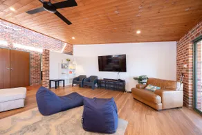 The Waterfront Lakehouse - POSTI LETTO 12 Comodamente in 6 camere da letto e 3 bagni - Image 4