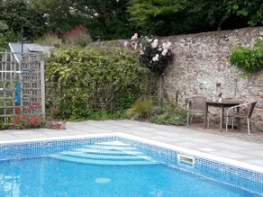 Farm View: family retreat with pool and play area - Image 4