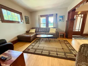 Vintage House Downtown - Spacious - Has it all! - Image 4