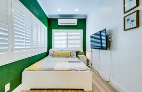 Seaside Getaway | Smart TVs & Free Parking - Image 5