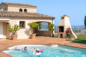 Villa Lazuel, piscine privée chauffée, vue panoramique et jardin clos - Image 4