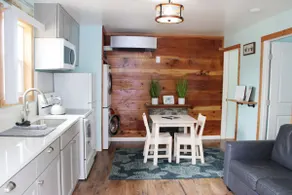 Anchorage Motel Pet Friendly King Suite - Image 3