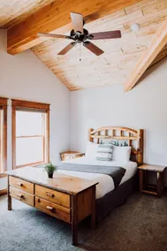 Luxury Up North Cabin+Hot Tub+Sauna+Trails - Image 3
